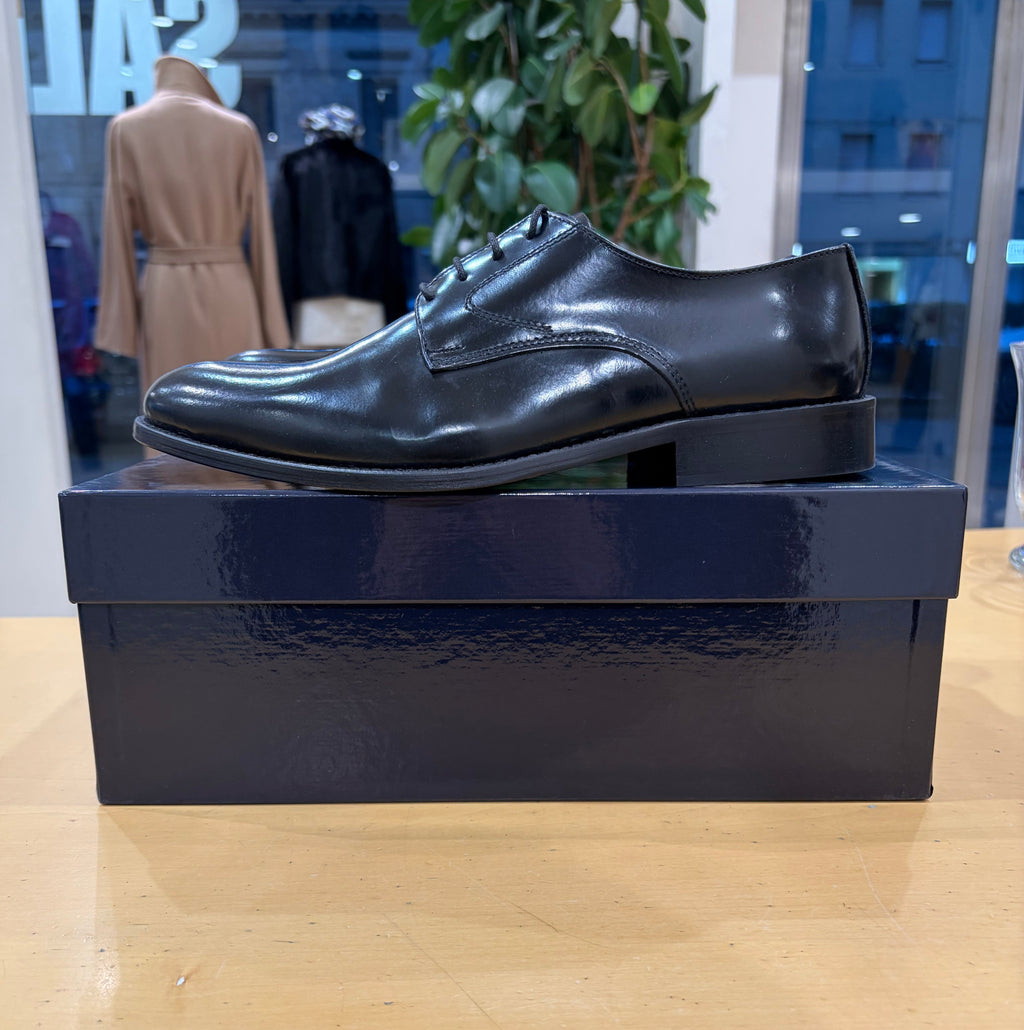 Scarpa elegante basica nera