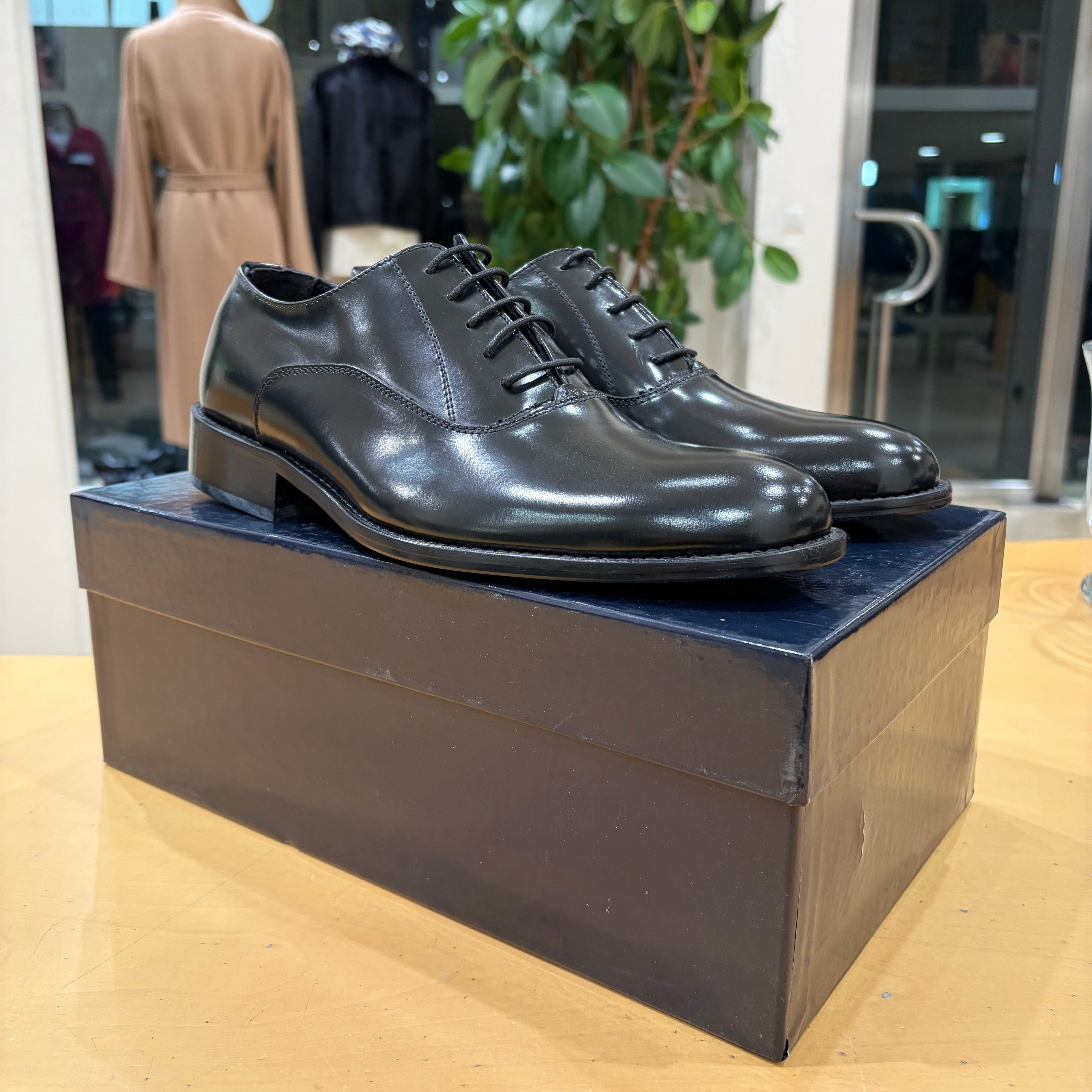 Scarpa elegante francesina nera