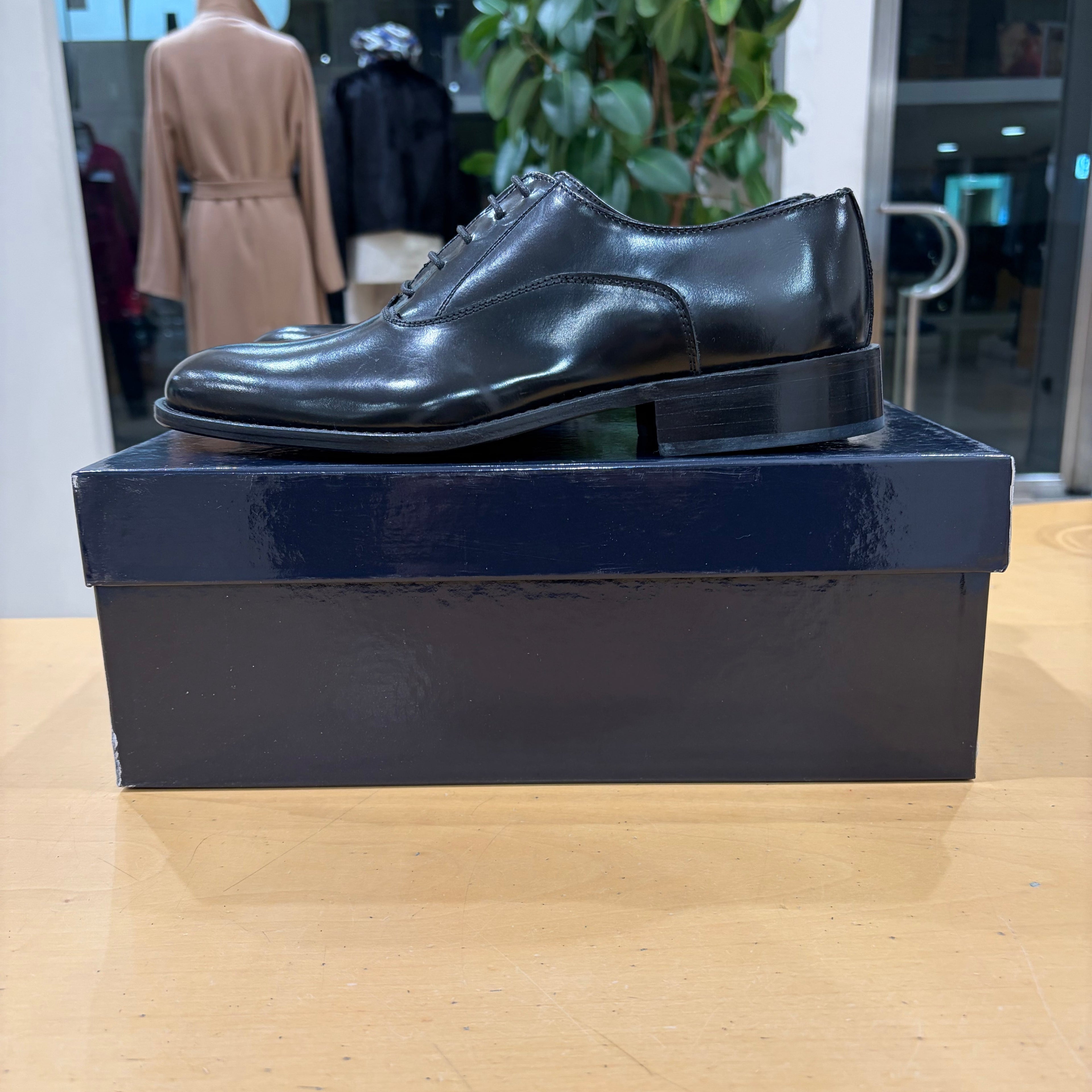 Scarpa elegante francesina nera