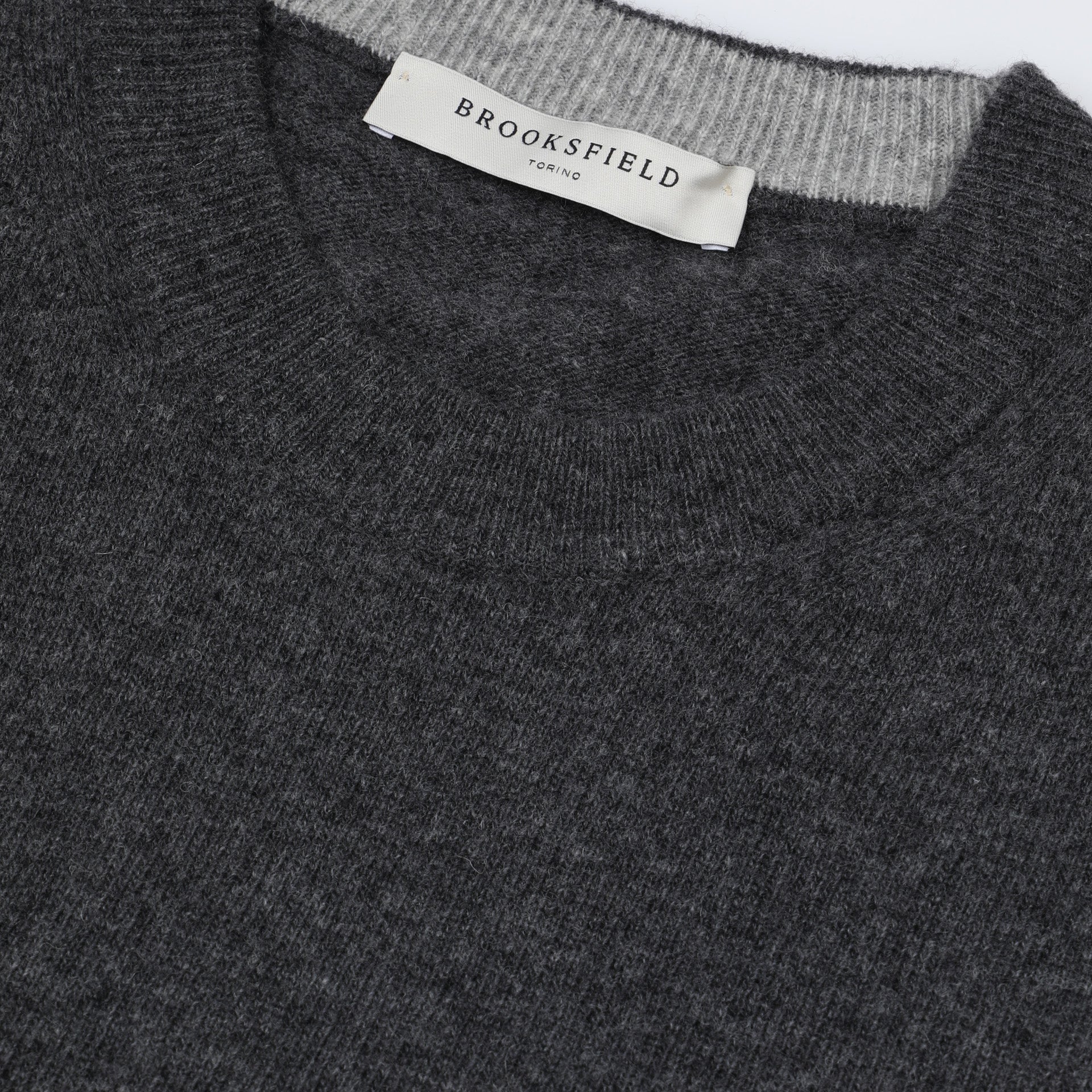 Maglione pura lana grafite | Brooksfield